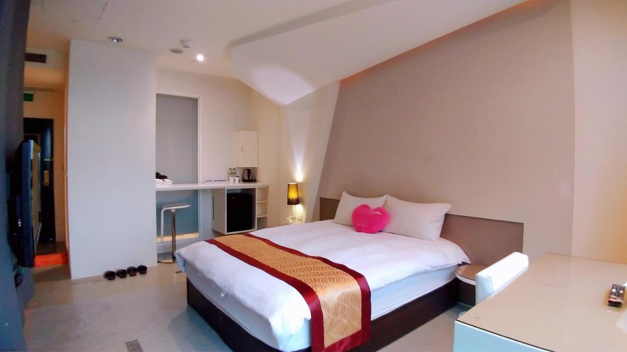 85 Leisurely Hotel Kaohsziung Kültér fotó